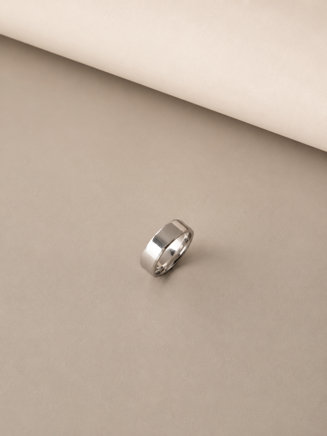 PLAIN SILVER RING - NON RUSTED